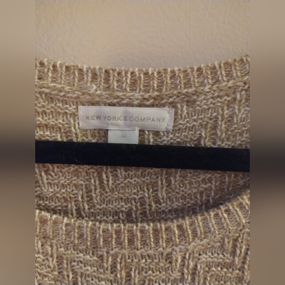 3/4 length sleeve sweater - Picture 3 of 3